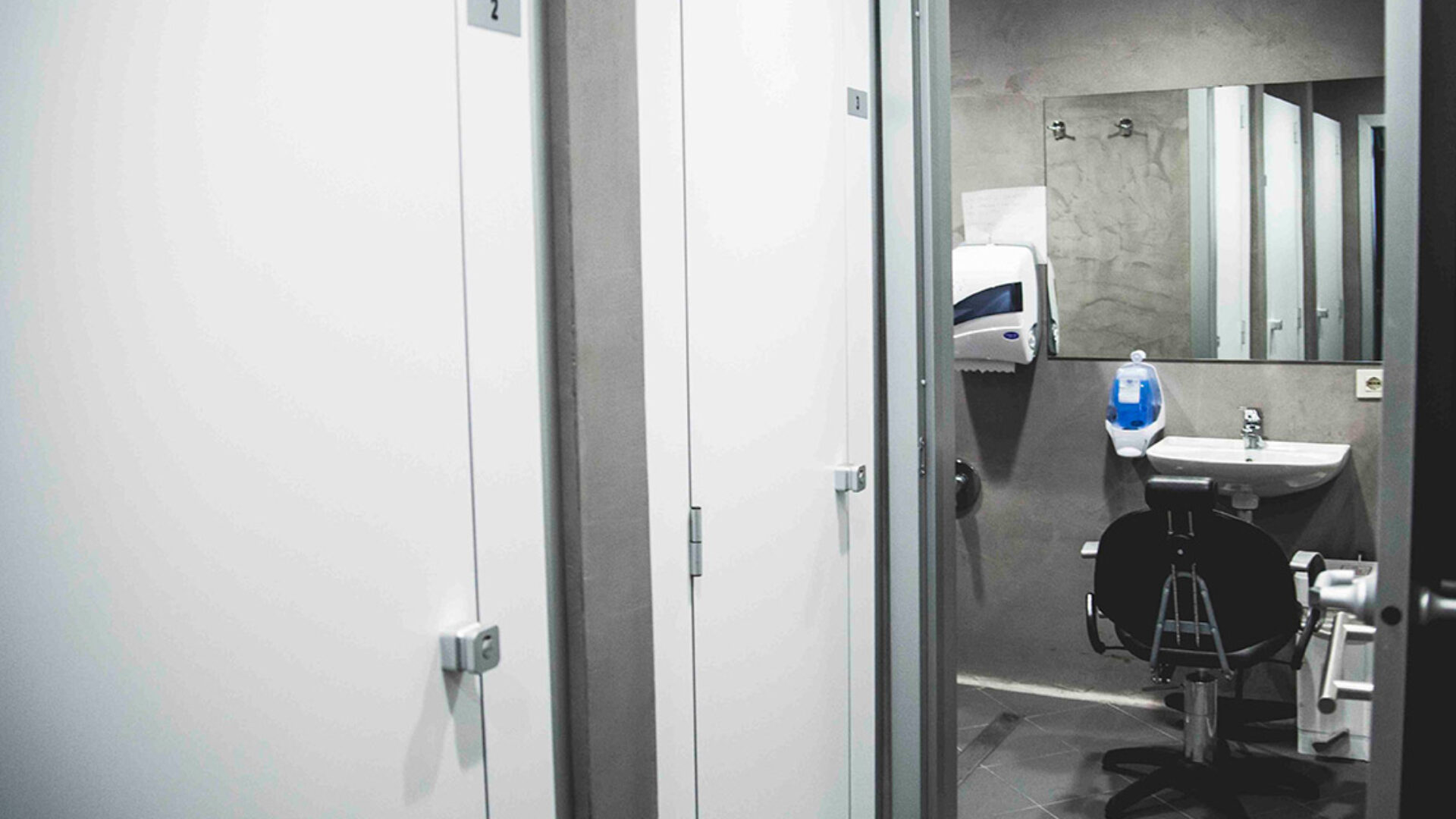 abf_showers-homeless_004